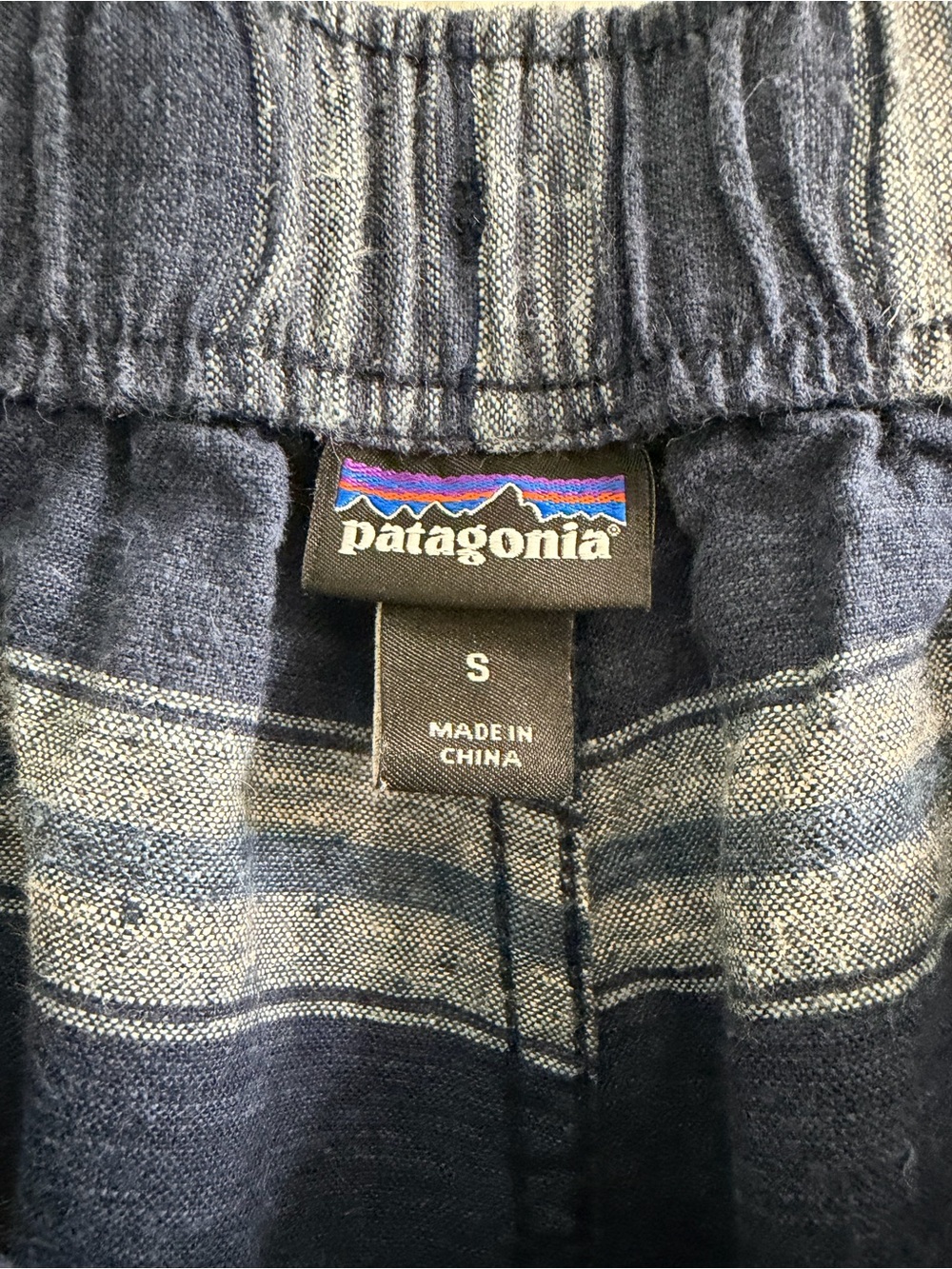Patagonia Island Hemp Baggies Navy and Light Blue Striped Shorts S Gorpcore - Picture 2 of 7